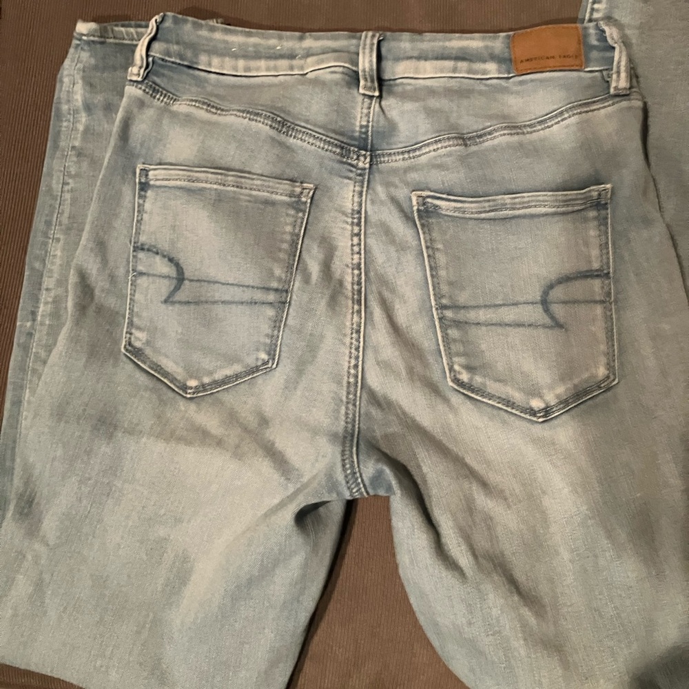 Light wash American Eagle jeggings